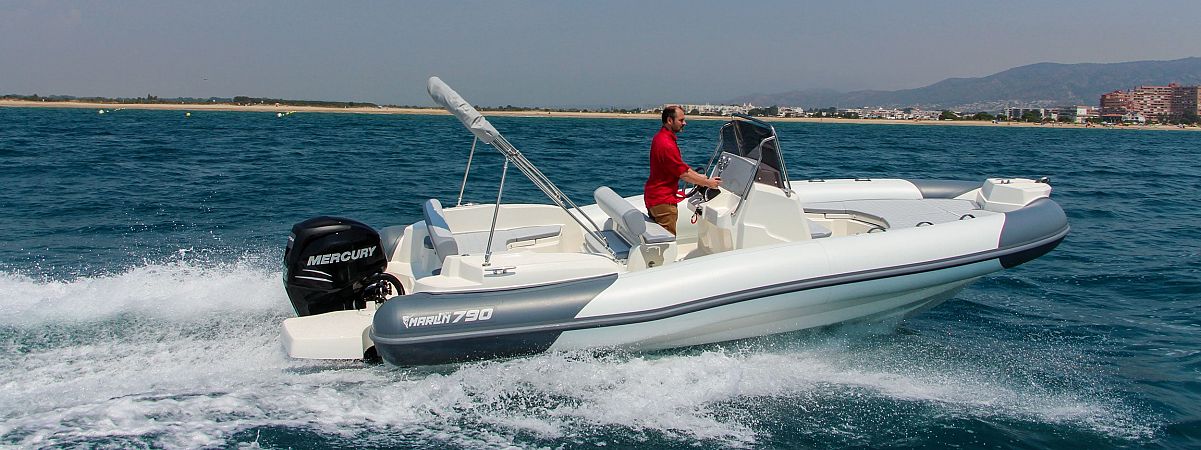Marlin 790 rent a boat Murter