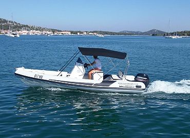 Falcor 22 Rent a Boat Murter 8 Falcor 22 Rent a Boat Murter 8