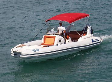Noleggio motoscafo Croazia Marlin 23 Noleggio motoscafo Croazia Marlin 23
